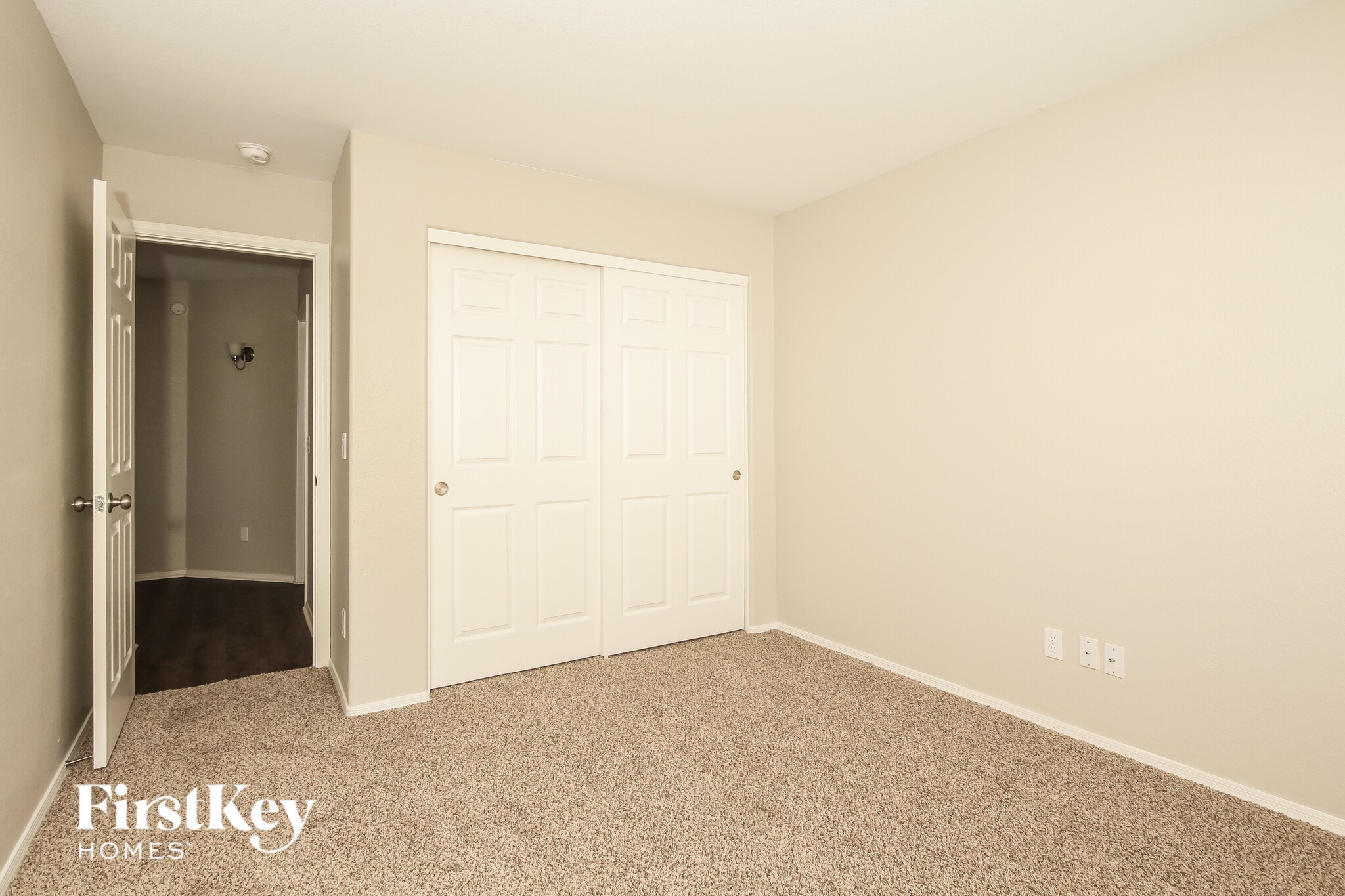 Building Photo - 14915 N 86th Dr