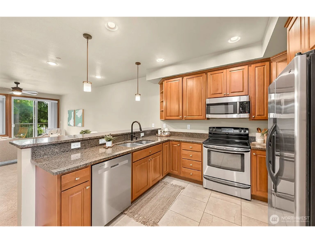 Building Photo - Beach Condo In Birch Bay - 2 Bed/2 Bath - ...