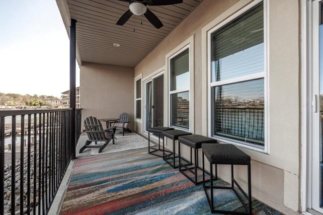 Building Photo - 117 Lookout Point