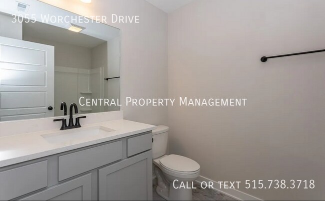 Building Photo - 3055 Worchester Dr