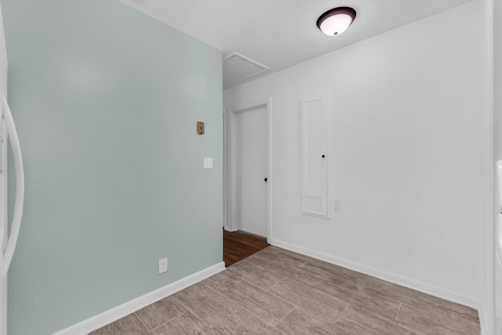 Building Photo - 434 49th St