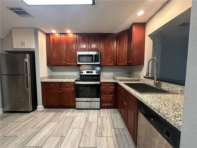 Building Photo - 177 Avant Garde Cir