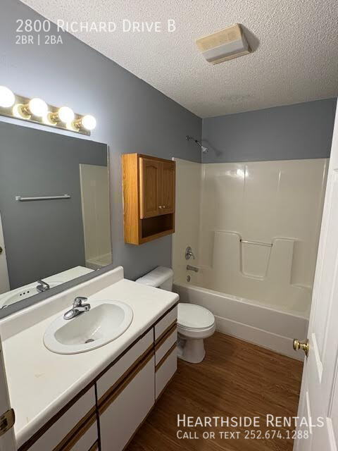 Building Photo - 2800 Richard Dr