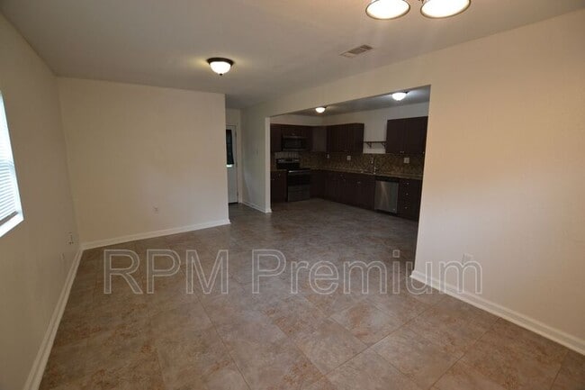 Building Photo - 1857 Theron Dr