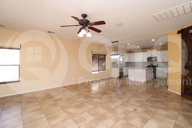 Building Photo - 14205 W Mauna Loa Ln