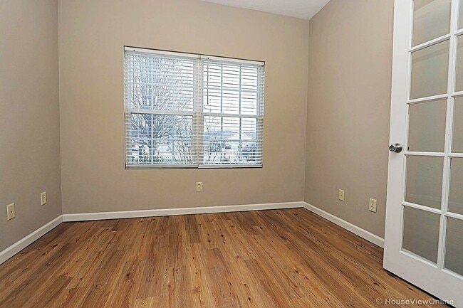 Building Photo - 2850/2852 Larkspur