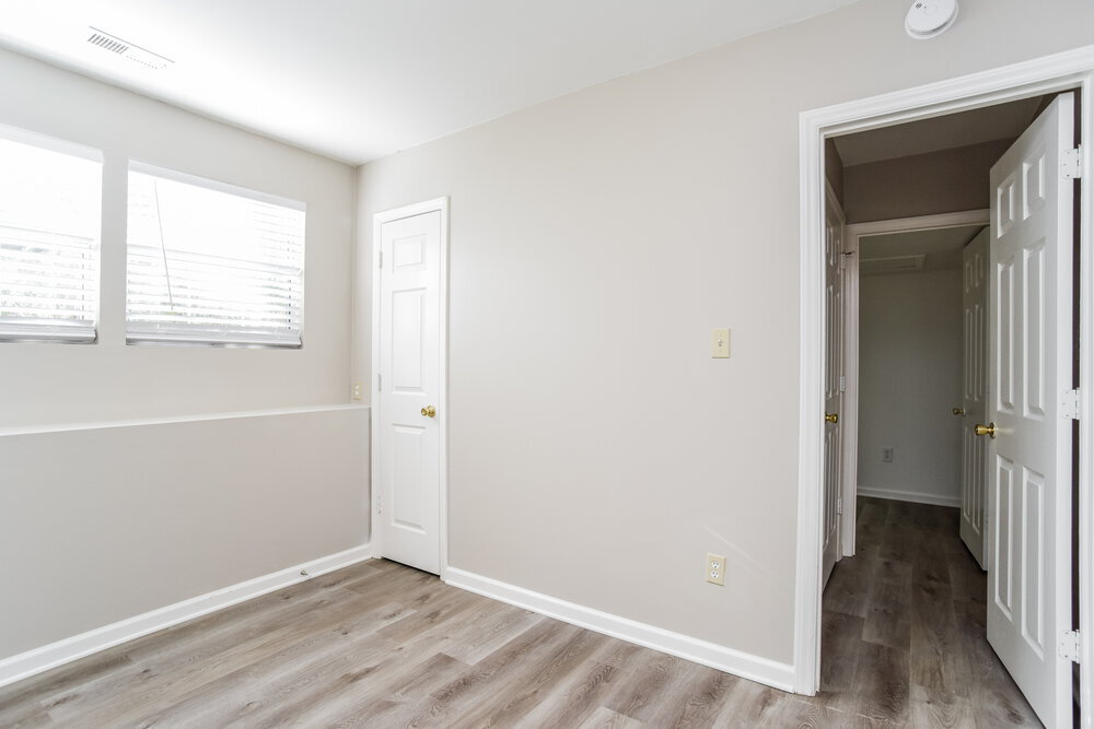 Building Photo - 5003 Jade Ct