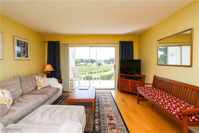 Building Photo - 1075 Foxfire Ln