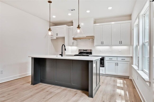 Building Photo - 1 Hurlford Ln