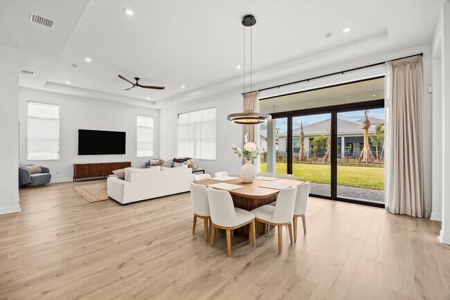 Building Photo - 12882 SW Taranto Wy