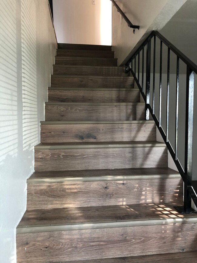 Building Photo - Southwest - Pinion Springs Townhome