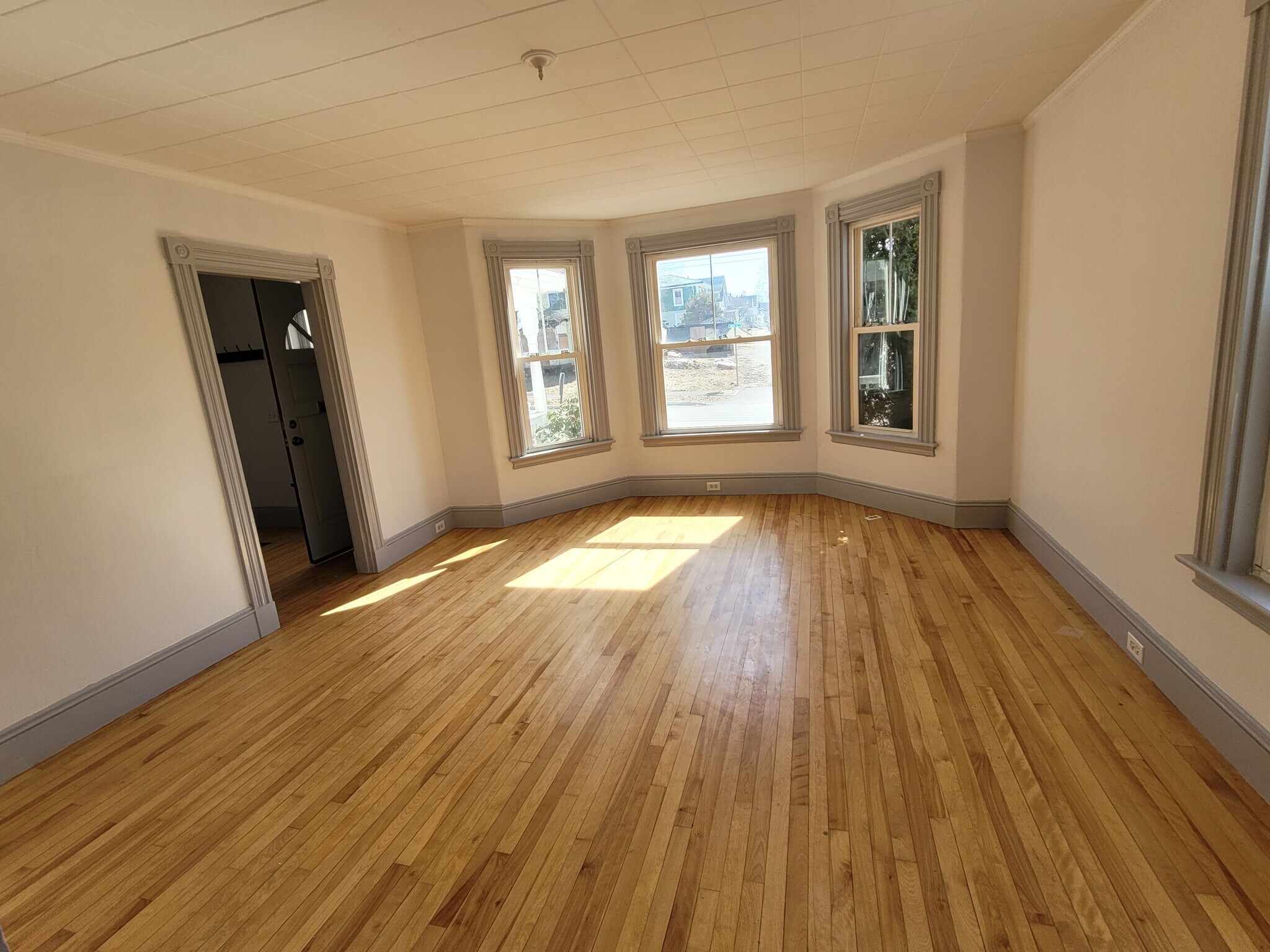 Building Photo - 355 Ohio St