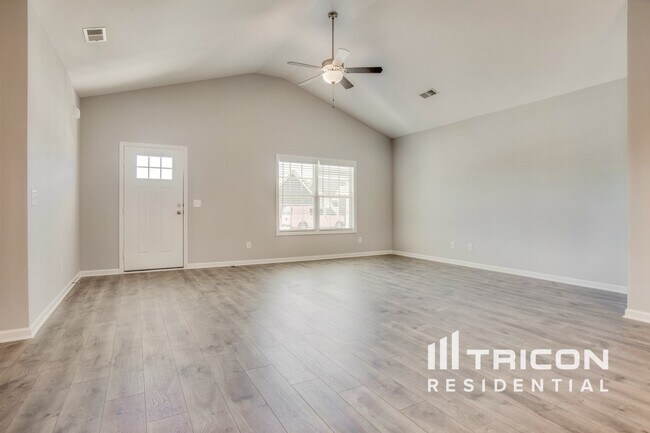 Building Photo - 710 W Coker Way