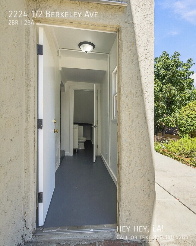 Building Photo - 2224 1/2 Berkeley Ave-