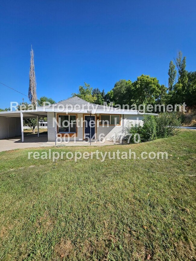 Building Photo - 3 Bedroom 1 Bath Home Now Available in Ogden