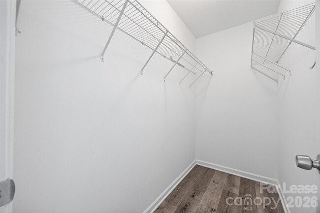 Building Photo - 5194 Brooktree Dr