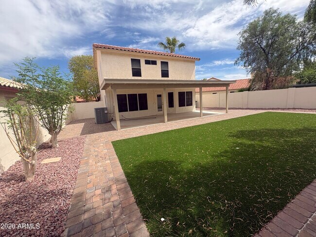 Building Photo - 2370 S Apache Dr