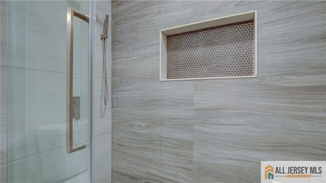 Building Photo - 16A Alexander Hamilton Ct