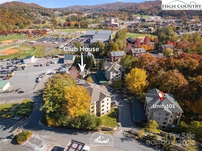 Building Photo - 140 Gateway Dr