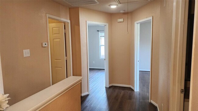 Building Photo - 7310 Fliser