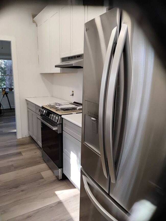 Building Photo - Beautiful remodeled home in Emerald Isle