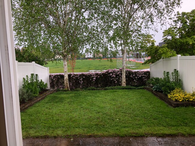 Building Photo - 7503 NE 61st Way