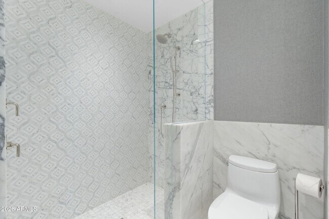 Building Photo - 6587 N Palmeraie Blvd