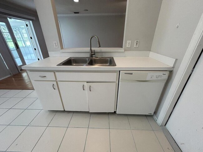 Building Photo - 12436 Dawn Vista Dr