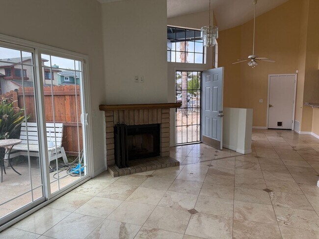 Building Photo - Nice Three-Bedroom Two Story Home