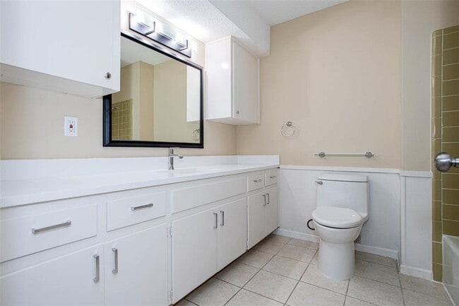Building Photo - 4006 Bull Creek Rd