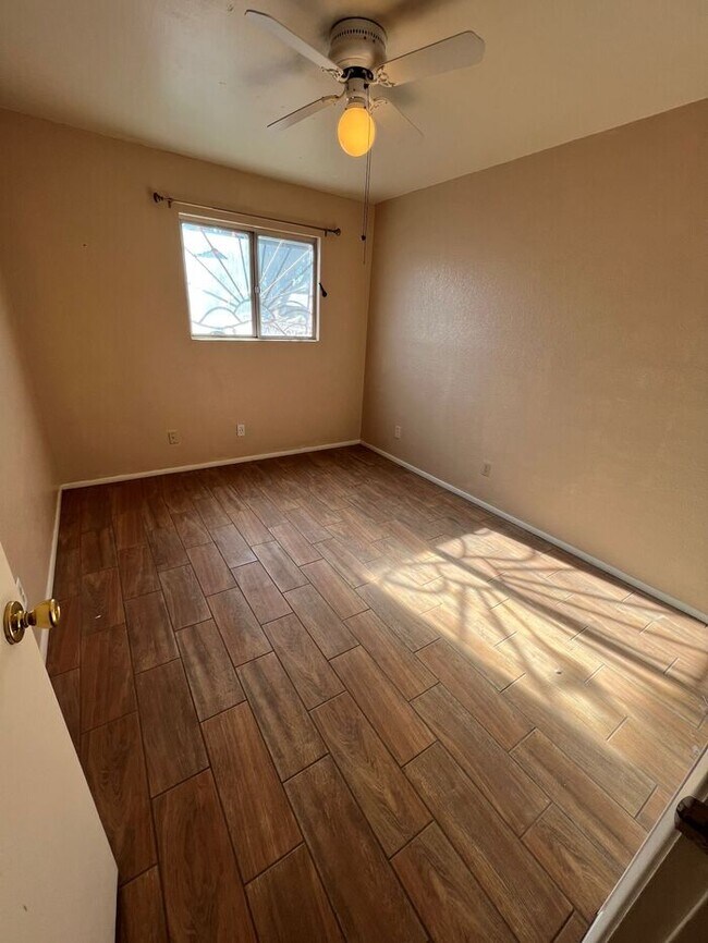 Building Photo - HOUSE FORE RENT