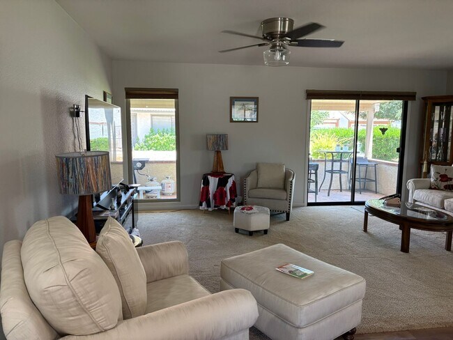 Building Photo - Beautifully updated 2 bedroom with large den/office area. In Leisure World a 45+ Active Adult Res...