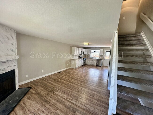 Building Photo - 9616 W Chatfield Ave