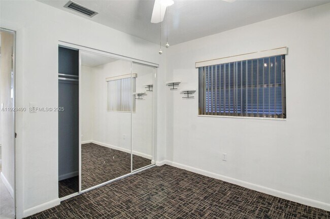 Building Photo - 10962 SW 117th St