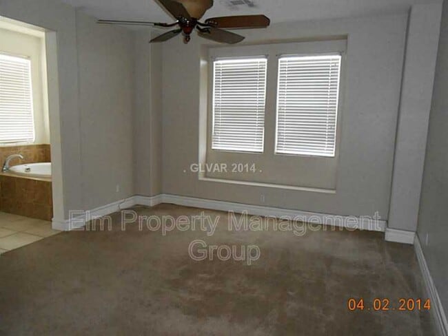 Building Photo - 9795 Waukegan Ave