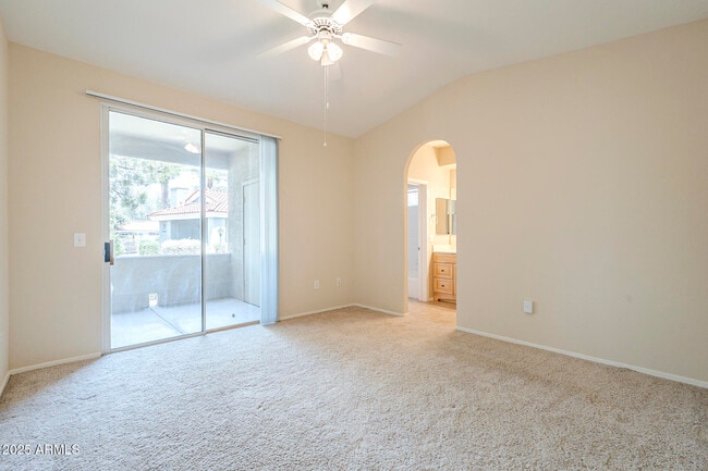 Building Photo - 2929 W Yorkshire Dr
