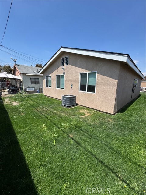 Building Photo - 8548 Boyson St