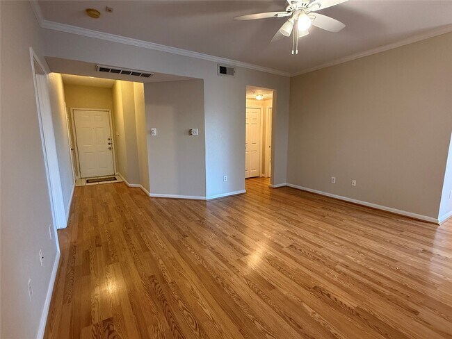 Building Photo - 1330 Old Spanish Trl