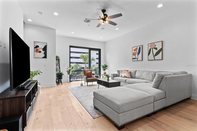 Building Photo - 2511 N Grady Ave