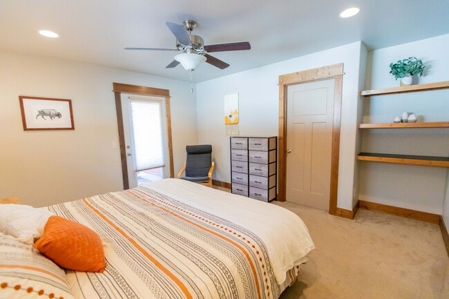 Building Photo - Charming Downtown Retreat: A Unique Blend of Urban Living and Montana Charm in Bozeman