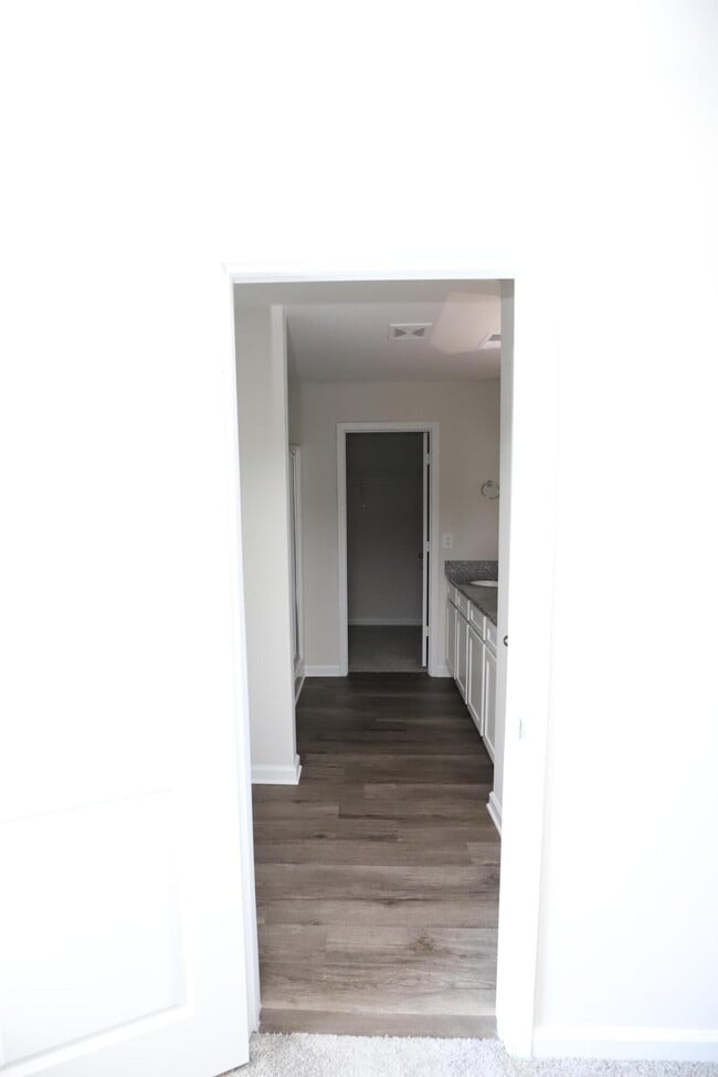 Building Photo - 463 N High Duck Trail