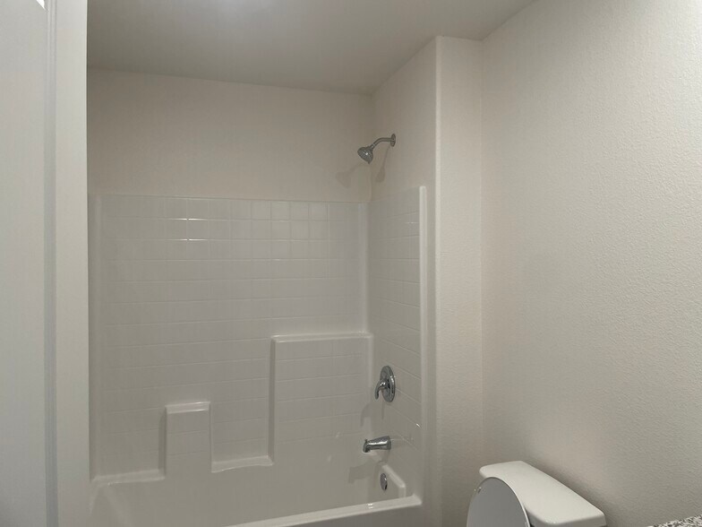 Second bathroom. - 6509 S Prado Cir