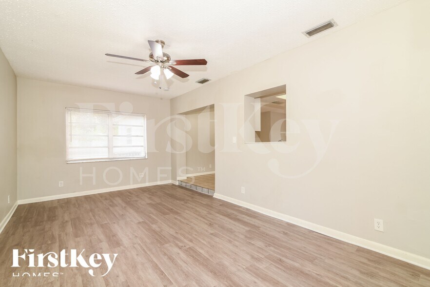 Building Photo - 161 NE 20th St