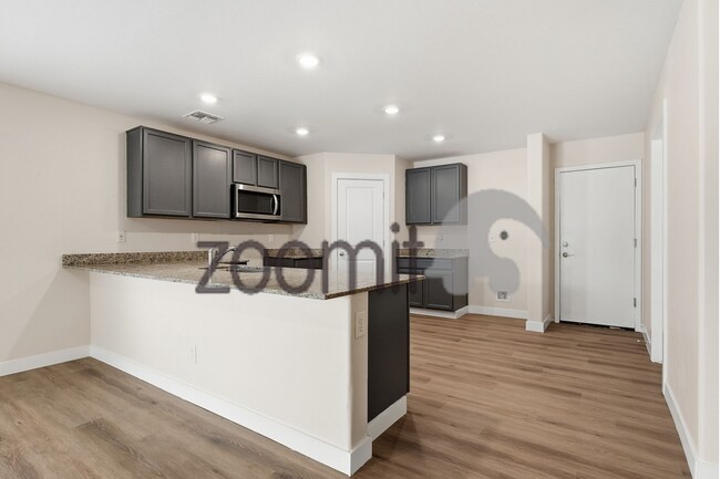 Building Photo - Amazing home in wonderful Ghost Hollow Ranch