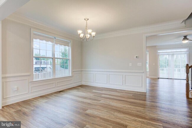 Building Photo - 15392 Ballerina Lp