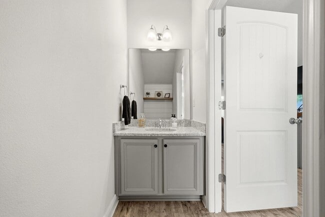 Building Photo - 25 Crossing Ln