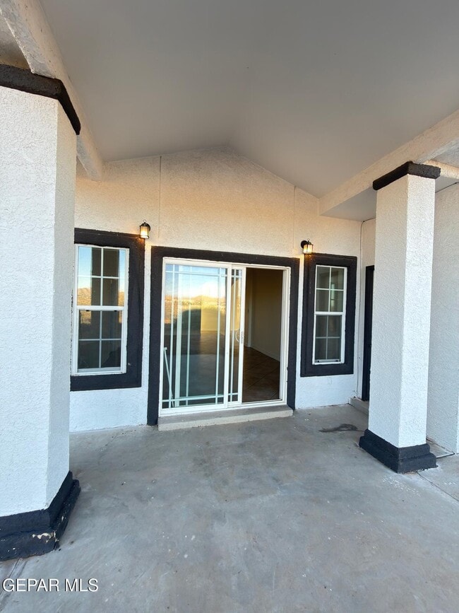 Building Photo - 5466 Buffalo Creek Dr