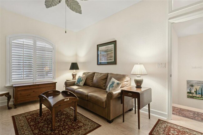 Building Photo - 6319 Vista Verde Dr W