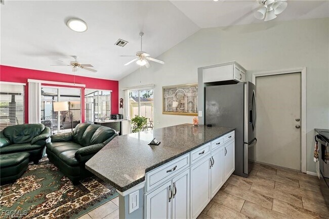 Building Photo - 5560 Longleaf Dr