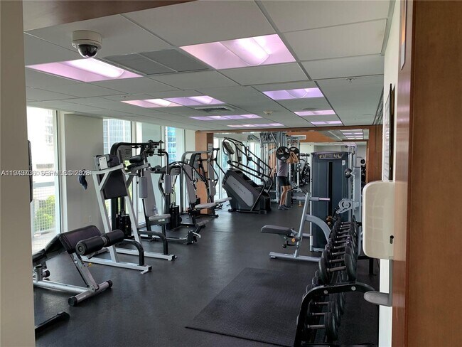 Building Photo - 41 SE 5th St